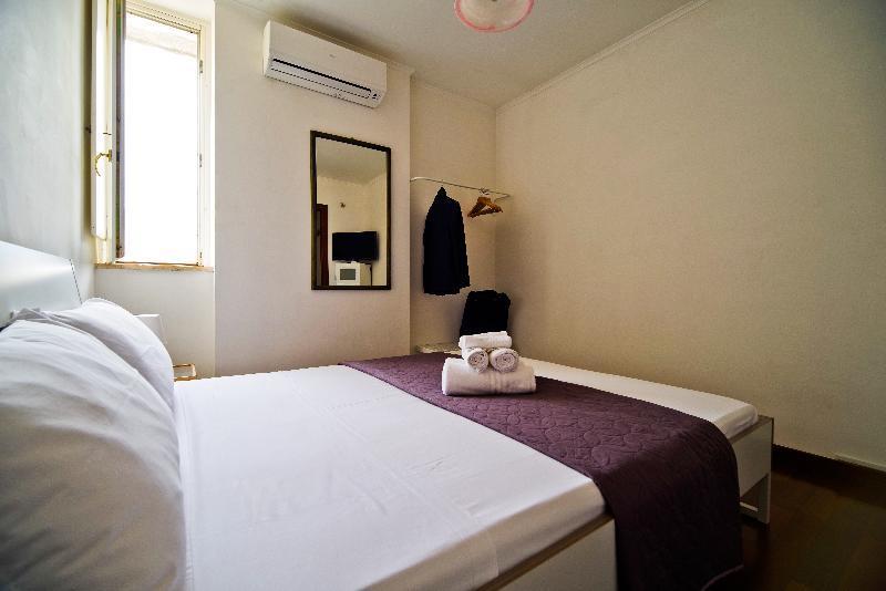 Bed And Travel Apartment Dogana Regia 15 Σαλέρνο Εξωτερικό φωτογραφία
