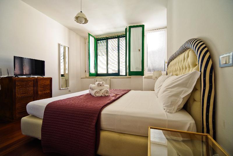 Bed And Travel Apartment Dogana Regia 15 Σαλέρνο Εξωτερικό φωτογραφία